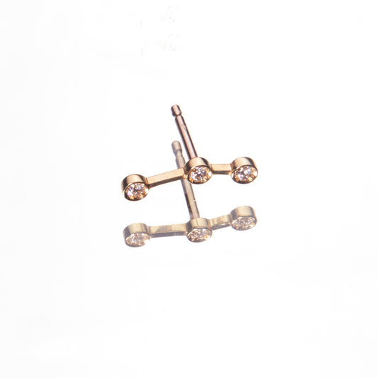 18K yellow gold and diamonds earrings in the shape of a constellation. Made in Italy